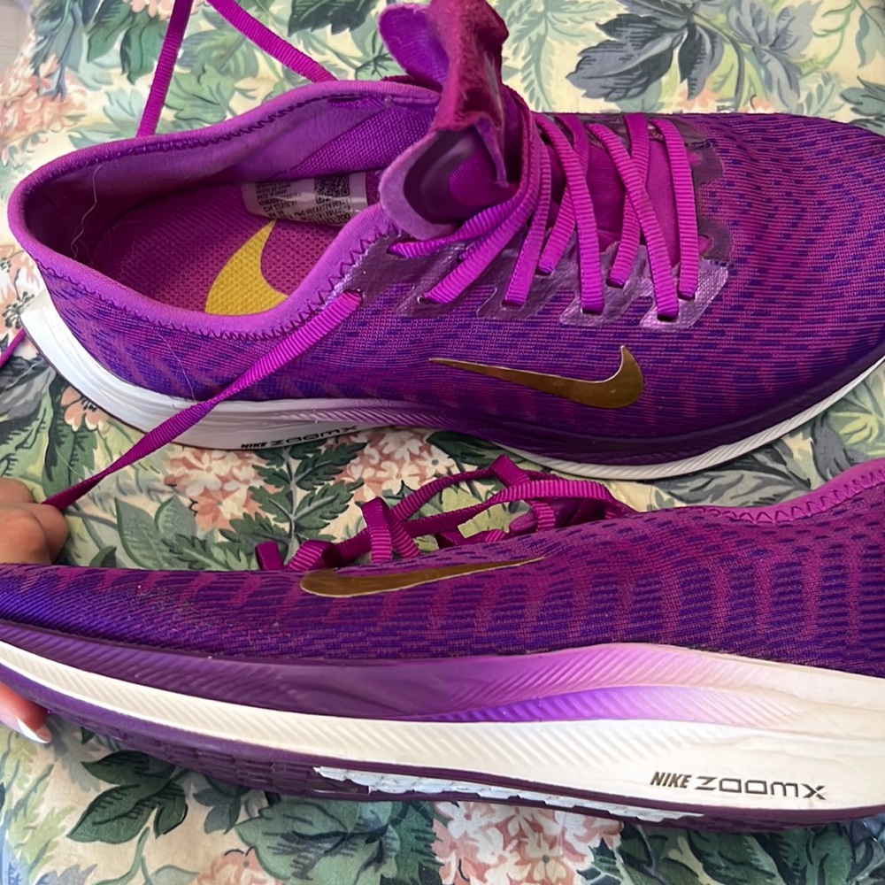 Nike Zoom Pegasus Turbo 2 Girls Size - US 5.5 Running Shoes Purple